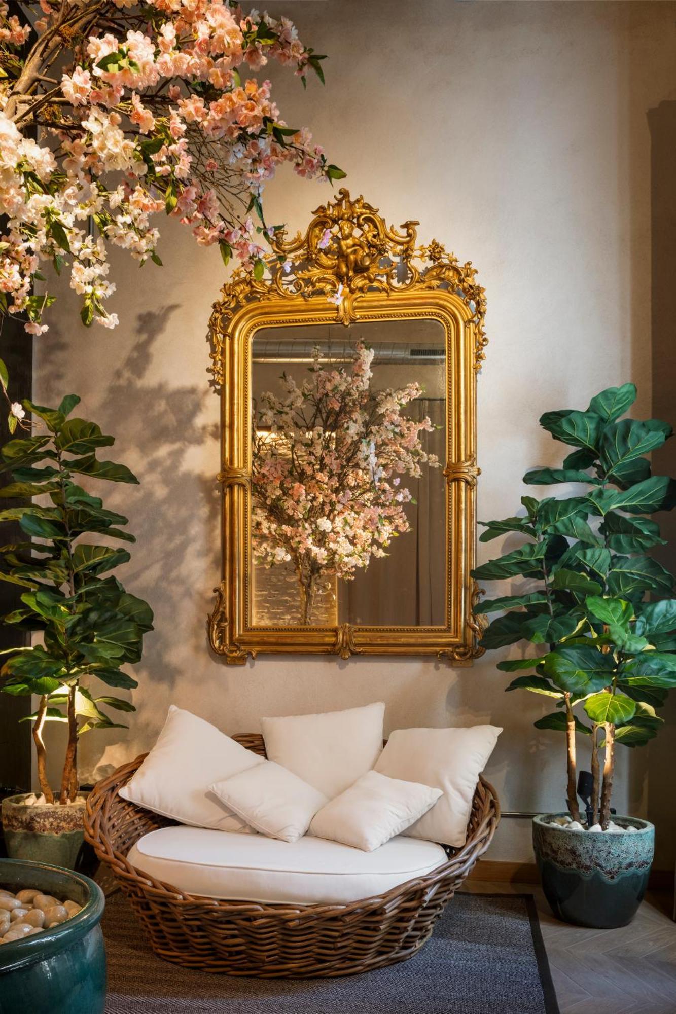 City Center - Avenue Luxury Apartment - Private Free Parking Sevilla Eksteriør billede