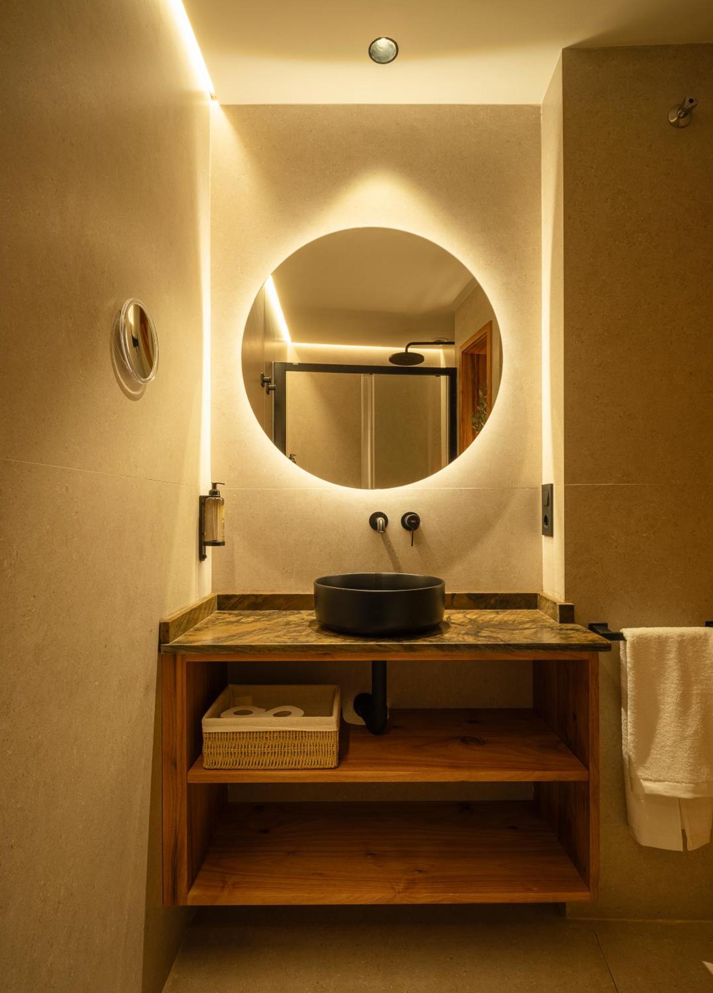 City Center - Avenue Luxury Apartment - Private Free Parking Sevilla Eksteriør billede