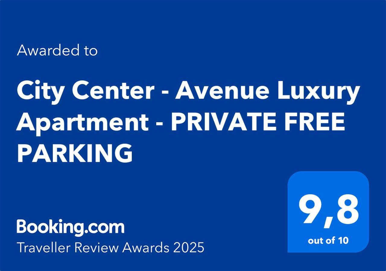 City Center - Avenue Luxury Apartment - Private Free Parking Sevilla Eksteriør billede